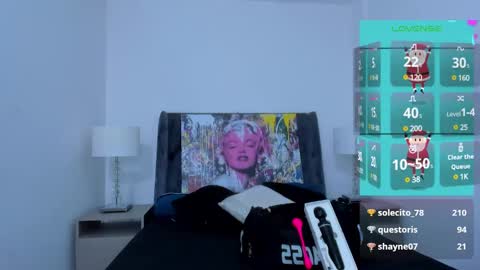 Snapshot of amber_adams_ chatting on 12/18/24, 04:28 Amber online show from 12/18/24, 04:28