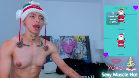 Snapshot of amber_adams_ chatting on 12/24/24, 05:05 Amber online show from 12/24/24, 05:05