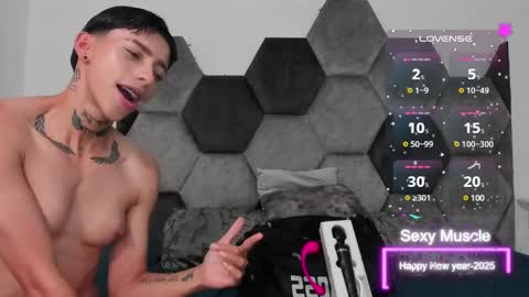 Snapshot of amber_adams_ chatting on 02/10/25, 04:58 Amber online show from 02/10/25, 04:58