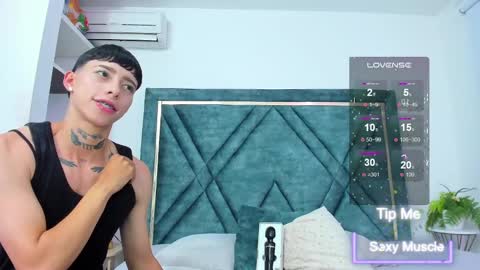 Snapshot of amber_adams_ chatting on 03/05/25, 04:56 Amber online show from 03/05/25, 04:56