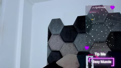 Snapshot of amber_adams_ chatting on 03/10/25, 02:05 Amber online show from 03/10/25, 02:05