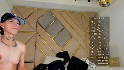 Snapshot of amber_adams_ chatting on 09/11/25, 04:29 Amber online show from 09/11/25, 04:29