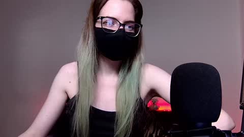 Snapshot of amber_candyfloss chatting on 12/02/24, 10:45 Amber non-nude model online show from 12/02/24, 10:45