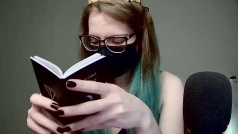 Snapshot of amber_candyfloss chatting on 03/04/25, 01:45 Amber non-nude model online show from 03/04/25, 01:45