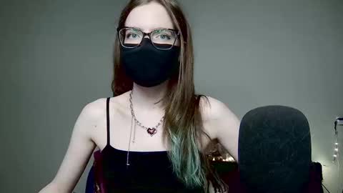 Amber non-nude model online show from 11/24/25, 11:26