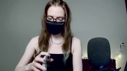 Amber non-nude model online show from 12/22/25, 12:51