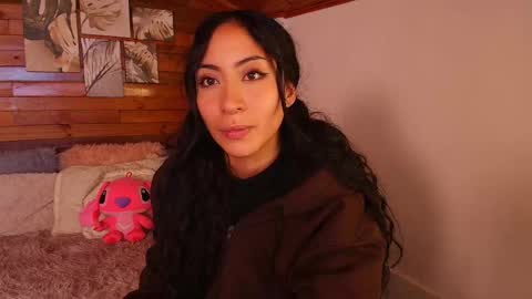 amber_curly online show from 10/29/25, 08:54