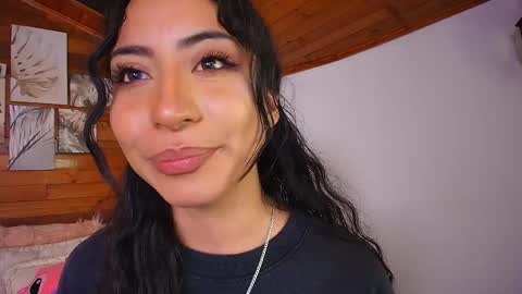 amber_curly online show from 01/08/26, 09:17