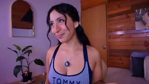 amber_curly online show from 06/20/26, 06:22