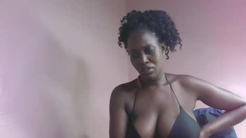 Snapshot of amber_cutie2 chatting on 12/16/25, 07:08 amber_cutie2 online show from 12/16/25, 07:08