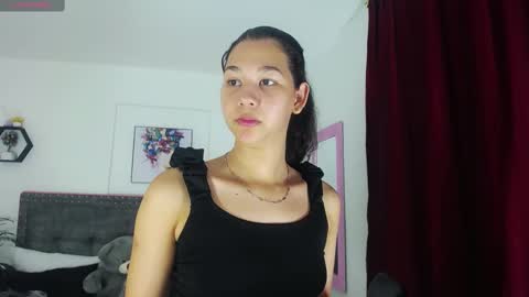 Snapshot of amber_hot22 chatting on 02/19/25, 07:48 ambar online show from 02/19/25, 07:48
