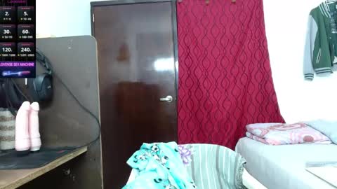 Snapshot of amber_kholin chatting on 05/25/26, 03:01 scarlett online show from 05/25/26, 03:01
