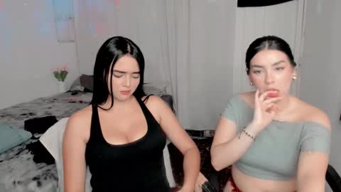 Snapshot of amber_landy1 chatting on 02/14/25, 12:41 amber online show from 02/14/25, 12:41