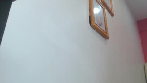 Amber Moore online show from 11/22/25, 01:59