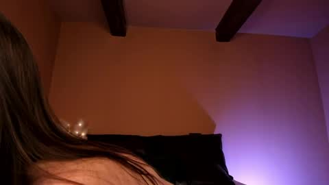 Snapshot of amber_tender_ chatting on 04/30/26, 08:57 amber_tender_ online show from 04/30/26, 08:57