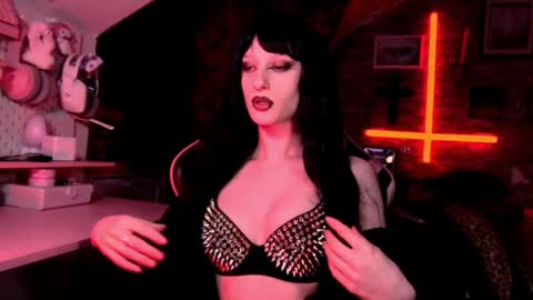 Snapshot of amberangel666 chatting on 05/23/26, 03:34 DEMONESS AMBER 666 online show from 05/23/26, 03:34