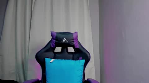 Snapshot of amberbaker21 chatting on 03/11/25, 02:51 Amber Baker online show from 03/11/25, 02:51