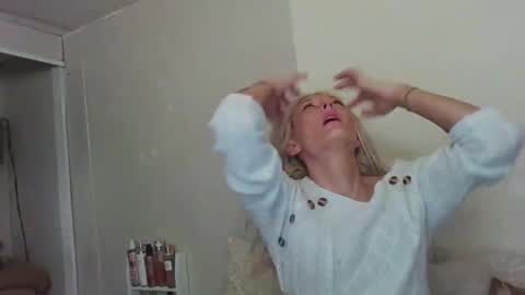 Kaligirll online show from 11/09/25, 09:29