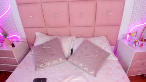 Amber online show from 04/21/26, 07:28