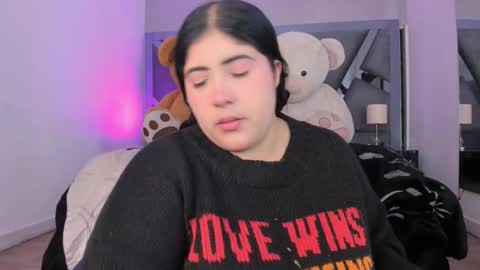 Snapshot of amberinihoffman chatting on 10/17/25, 12:19 Amber online show from 10/17/25, 12:19