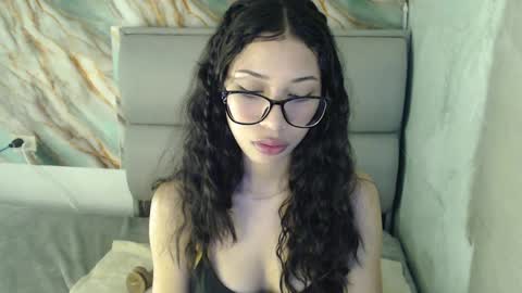 Amber Jeong online show from 09/25/25, 12:58