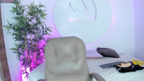 Amber online show from 03/25/26, 12:33