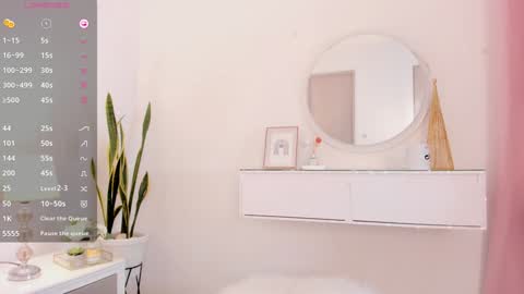 Snapshot of amberlowell chatting on 12/19/24, 09:49 Amber online show from 12/19/24, 09:49