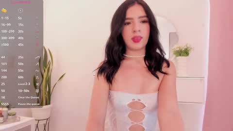 Snapshot of amberlowell chatting on 02/23/25, 08:44 Amber online show from 02/23/25, 08:44