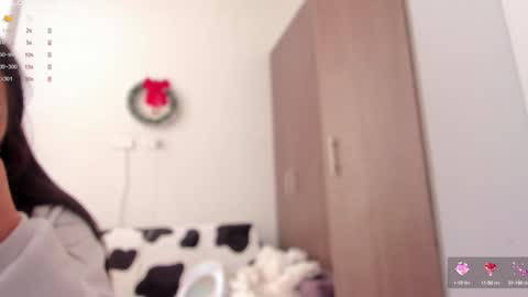 Snapshot of ambermiller04 chatting on 12/05/24, 11:38 Amber online show from 12/05/24, 11:38