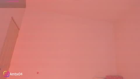 Snapshot of ambermiller04 chatting on 11/12/25, 11:43 Amber online show from 11/12/25, 11:43