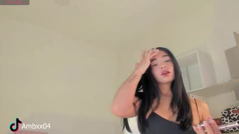 Snapshot of ambermiller04 chatting on 11/27/25, 10:50 Amber online show from 11/27/25, 10:50