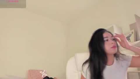 Snapshot of ambermiller04 chatting on 12/16/25, 02:33 Amber online show from 12/16/25, 02:33