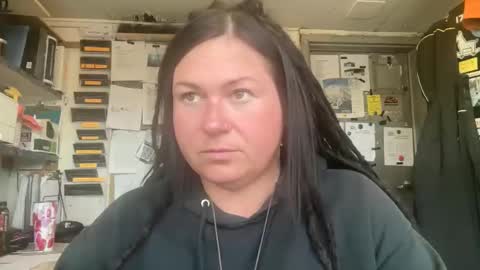 Snapshot of ambermoss7 chatting on 04/28/26, 10:15 ambermoss7 online show from 04/28/26, 10:15