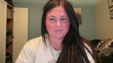 Snapshot of ambermoss7 chatting on 07/05/26, 04:19 ambermoss7 online show from 07/05/26, 04:19