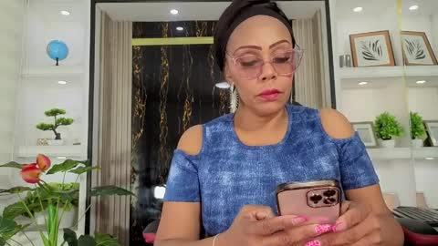   online show from 04/08/26, 02:06