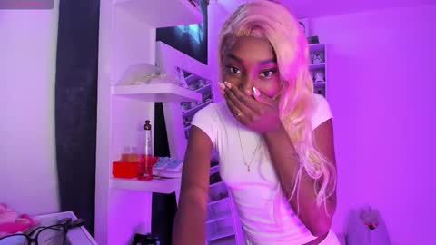 Amber online show from 02/22/26, 03:43