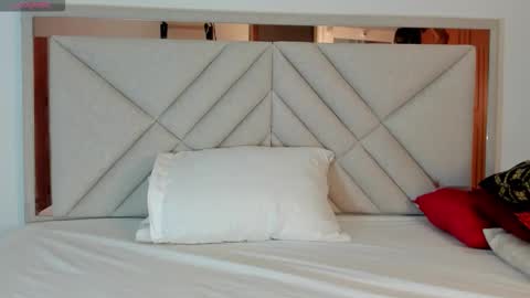 amberqueenx1 online show from 02/04/26, 12:11