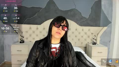 Snapshot of amberrgrey_ chatting on 09/28/25, 12:43 Amber Grey online show from 09/28/25, 12:43