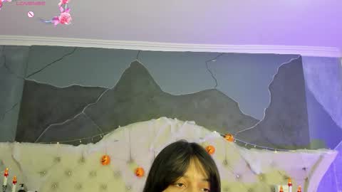 Snapshot of amberrgrey_ chatting on 10/17/25, 06:54 Amber Grey online show from 10/17/25, 06:54