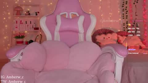 Snapshot of amberw_c chatting on 09/10/25, 02:22 IG - TW Amberw c online show from 09/10/25, 02:22