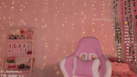 Snapshot of amberw_c chatting on 11/04/25, 03:05 IG - TW Amberw c online show from 11/04/25, 03:05