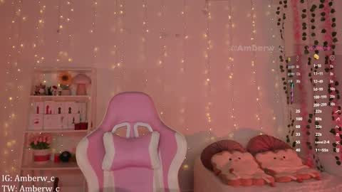 Snapshot of amberw_c chatting on 11/15/25, 03:15 IG - TW Amberw c online show from 11/15/25, 03:15