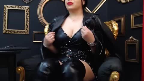 Snapshot of amberxsmithx chatting on 03/07/25, 05:29 AMBER online show from 03/07/25, 05:29