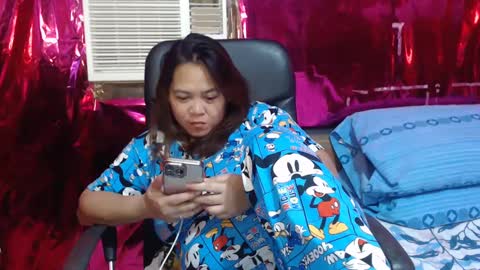 Marie online show from 01/05/25, 06:24