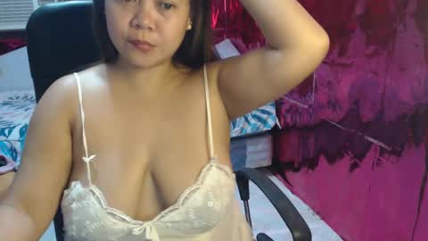 Marie online show from 02/07/25, 05:29