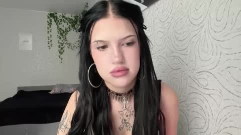 Alica online show from 11/17/25, 10:10