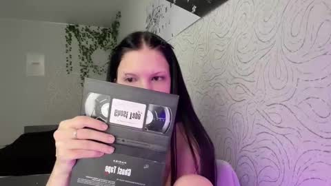 Alica online show from 11/23/25, 10:04