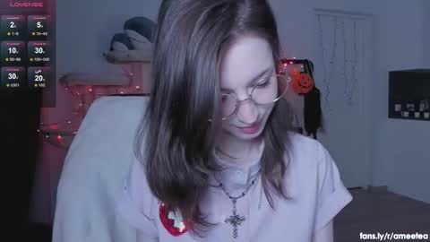 Snapshot of ameetea chatting on 11/03/25, 08:43 amy online show from 11/03/25, 08:43