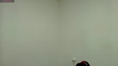 Snapshot of ameli_and_lucas chatting on 01/08/25, 07:03 Amelia  Lucas online show from 01/08/25, 07:03