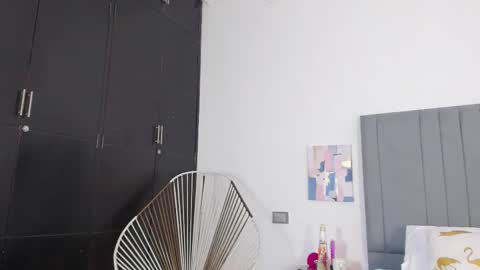 Snapshot of ameli_kirs chatting on 02/28/25, 05:37 Amelia online show from 02/28/25, 05:37